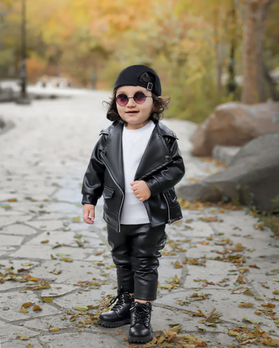 سه تیکه کت، شلوار و بلوز چرم اسپرت